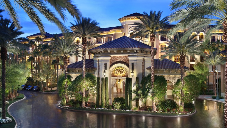 Green Valley Gustavo Onink The Suiter Group